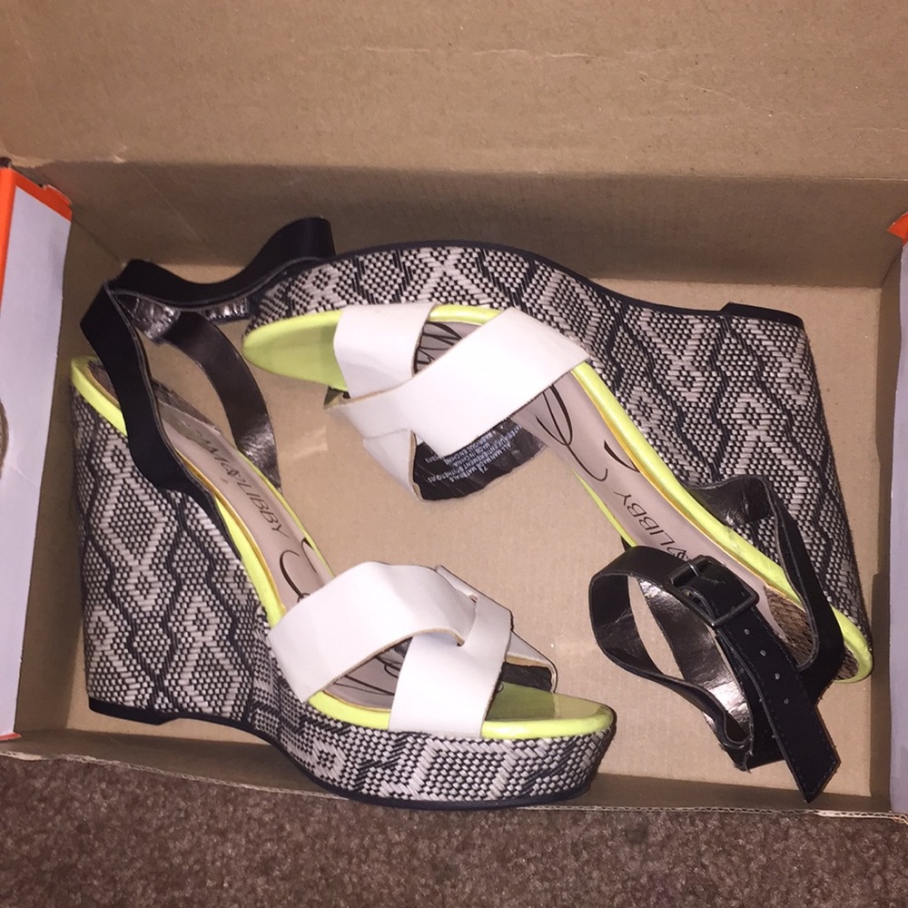 Sam & Libby Lime Green & Black Wedges